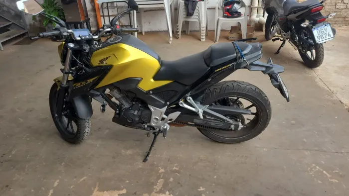 Vendo cb300f 2024