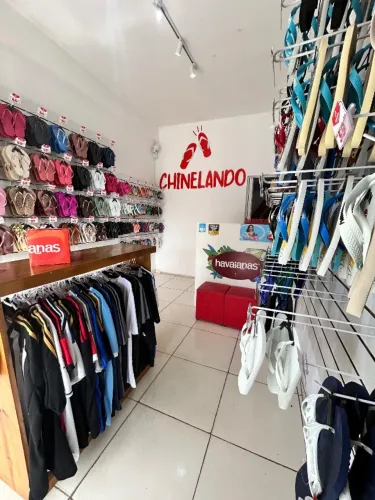 PASSO PONTO COMERCIAL - LOJA CHINELOS OPORTUNIDADE ÚNICA LOJA CHINELOS COMPLETA E PRONTA 