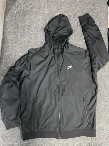 Jaqueta corta vento nike preta