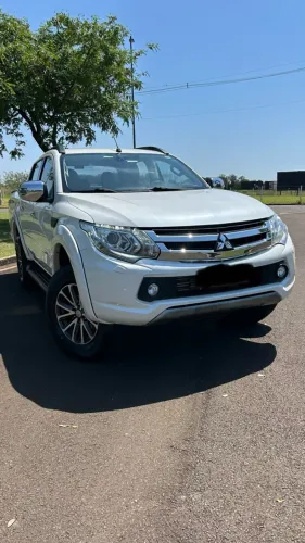 Mitsubishi L200 Triton Sport HPE-S 2.4 CD Dies. AUT 2020