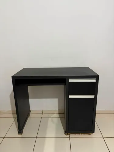 Mesa escrivaninha