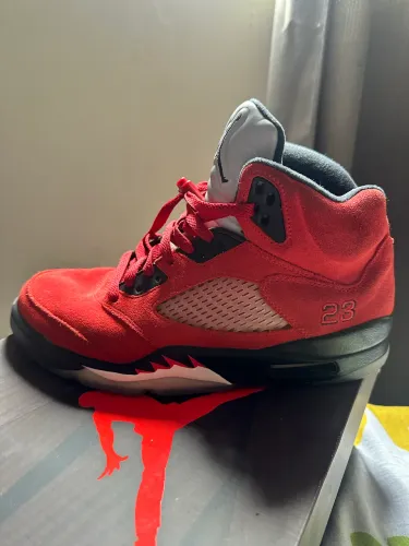 JORDAN 5 RAGING BULL 41