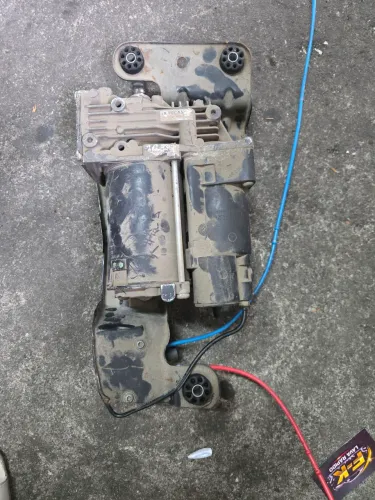 BOMBA DA SUSPENSÃO A AR BMW X6