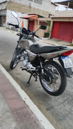 Titan ES 2008