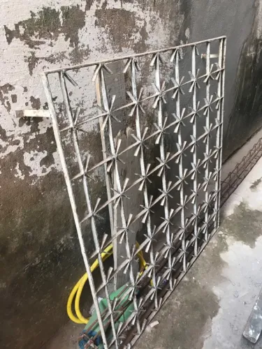 Grade de janela de ferro 
