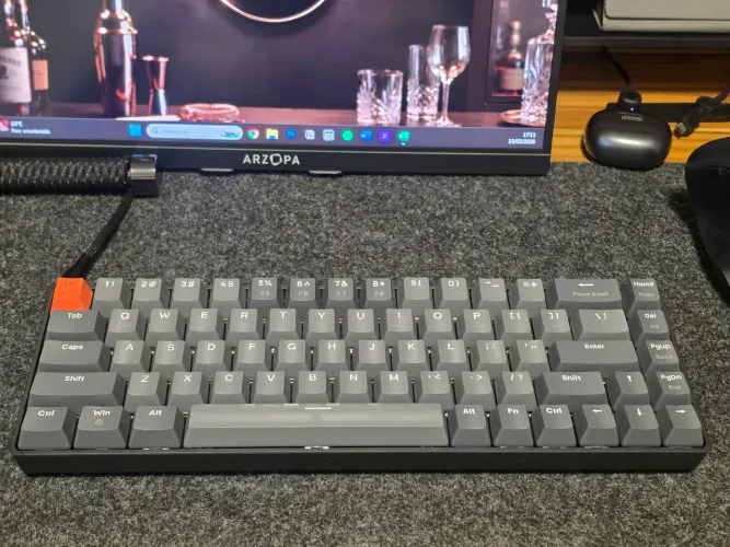 Teclado mecânico k68 Dual Wireless