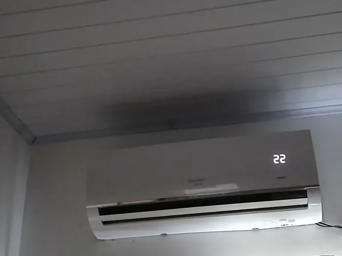 Peça de dentro do ar condicionado nova