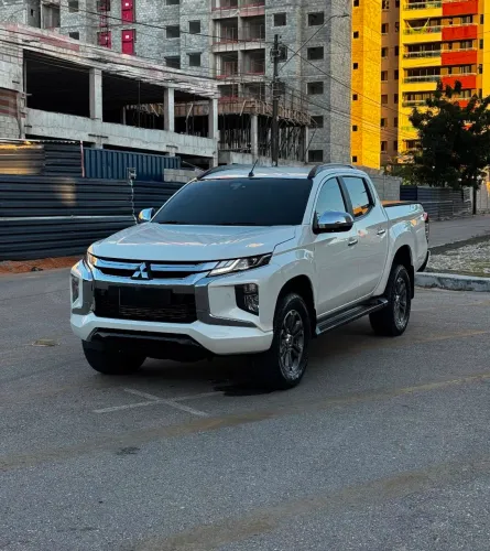 Mitsubishi L200 Triton Sport HPE-S 2.4 CD Dies. AUT 2022