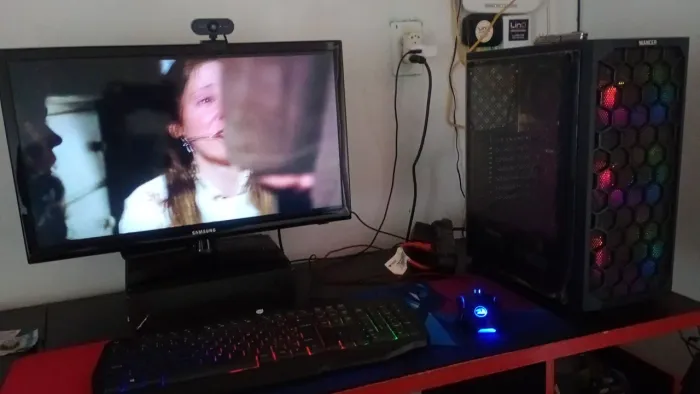 URGENTE PC Gamer Ryzen 5 4600G - 16gb DDR4 + SSD 250GB - Aceito Cartão