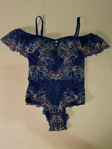 Body Valisere Renda Luxo -Novo/Sem Uso Tam 42<br>
