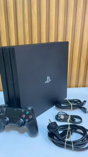 PS4 Pro + Controle + Lacrado de Fábrica | Oportunidade!