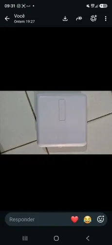 Uma central de alarme 