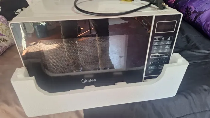 Microondas midea - Leia o anúncio