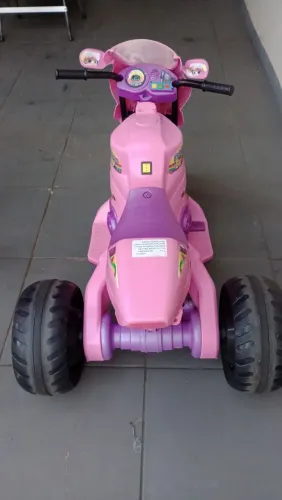 Moto elétrica infantil 