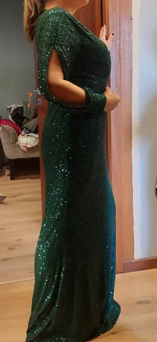 Vestido verde brilhante ( lantejoulas)SEM USO!