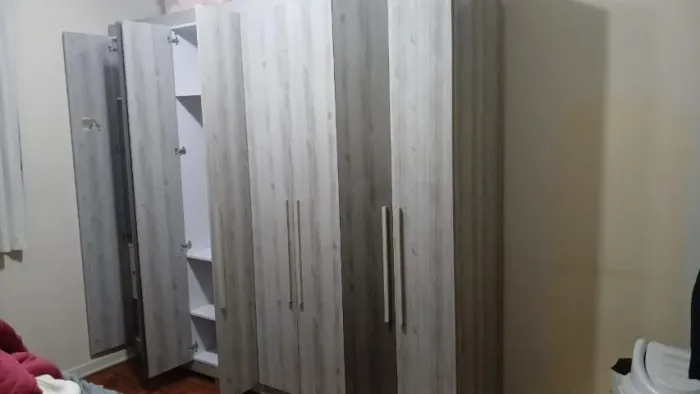 Guarda-Roupa Bartira Curitiba II - 8 Portas e 4 Gavetas - Seminovo