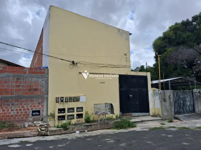 Apartamento Kitnet com split no Bairro Piçarreira para aluguel