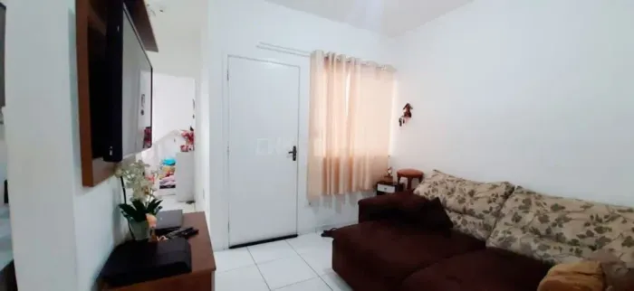 Casa em condomínio com 2 dormitórios à venda, 62 m² por R$ 350.000 - Brás Cubas - Mogi das