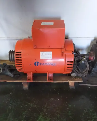 ALTERNADOR BAMBOZZI AUTO REGULADO TRIFAZICO 36 KVA