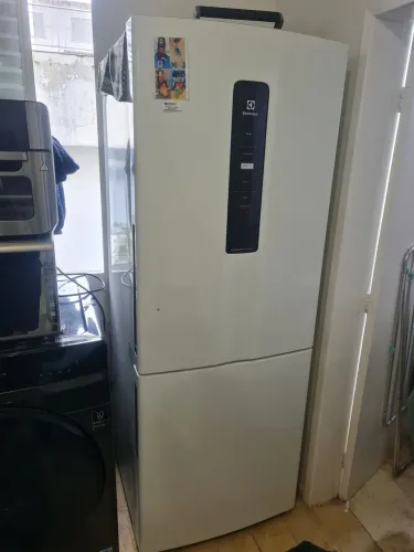 Geladeira Electrolux inverter SEMI NOVA