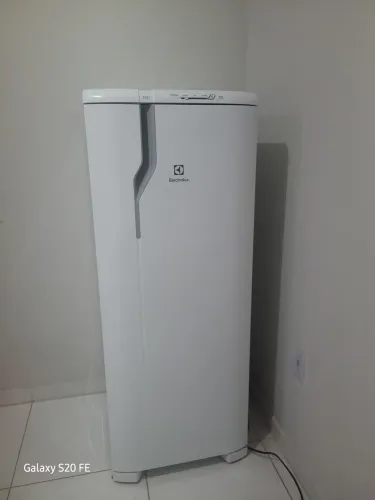 Vende-se Geladeira 1 Porta Eletrolux