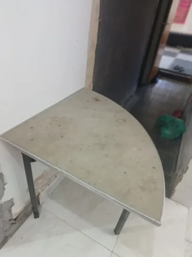 MESA DOBRAVEL DE CANTO 