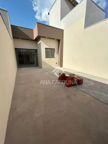 Casa com Fachada Moderna e Excelente Acabamento no bairro Novo Primavera