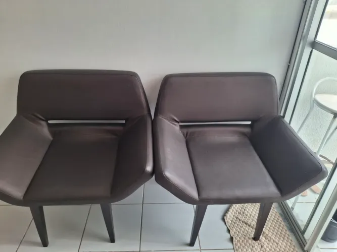 Poltronas/ 2 por 400 reias