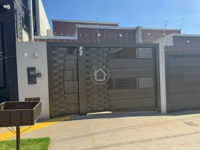 LINDA CASA NO SAO CONRADO