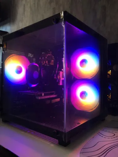 Pc gamer (ainda no plástico)