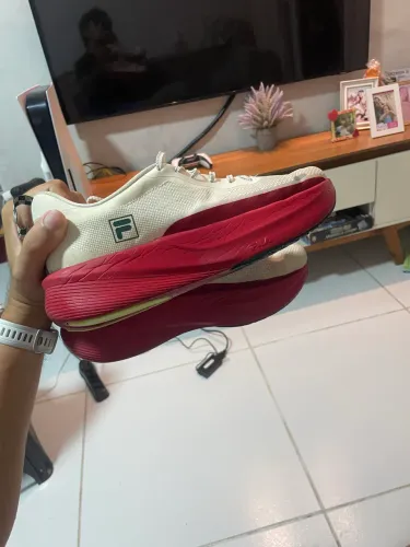 Tênis corrida (Aero Skyfoam fila)