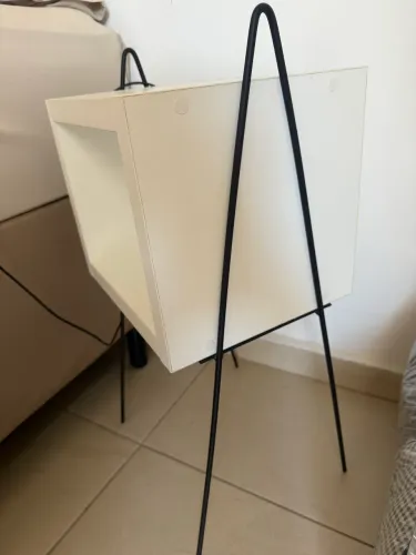 Vendo par de mesinhas de cabeceira