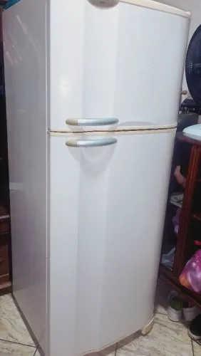 Geladeira Electrolux duplex Frost Free 430 litros