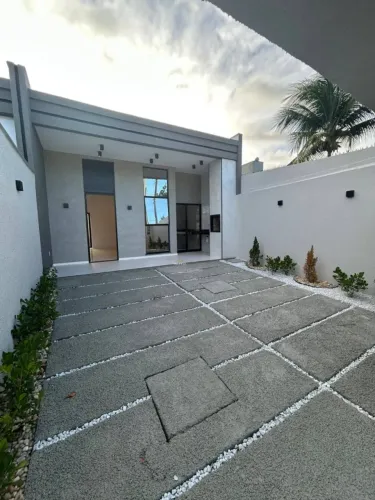 Casa para Venda em Fortaleza, Sapiranga, 3 dormitórios, 3 suítes, 4 banheiros, 2 vagas
