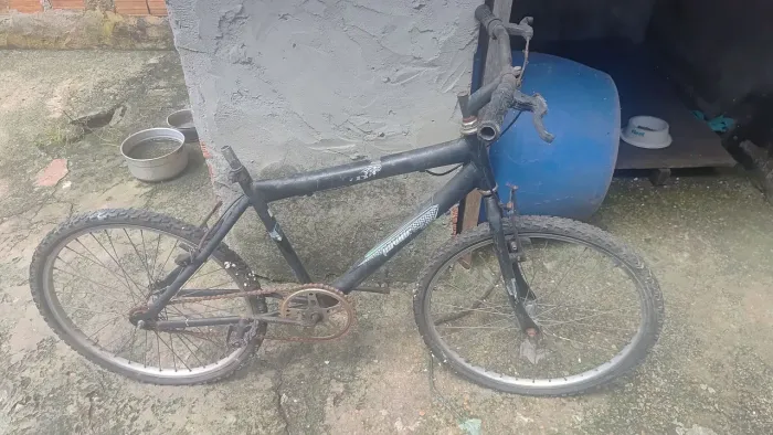 bicicleta aro 26 preta