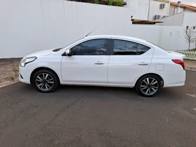 Nissan Versa SL 1.6 16V Flexstart 4P Aut. 2019