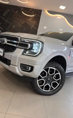 Ford Ranger Limited 3.0 V6 4X4 CD TB Die. AUT 2024