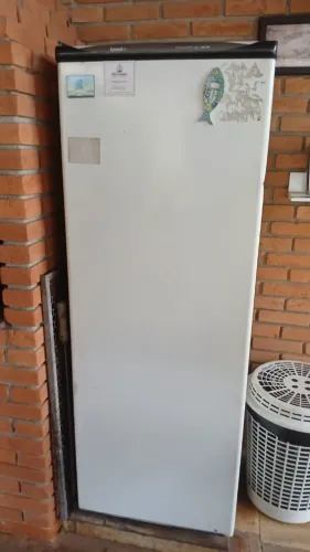 Geladeira Consul 300 litros usada