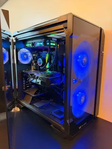 PC Gamer | Intel Core i9 + RTX 4070 Ti Galaxy