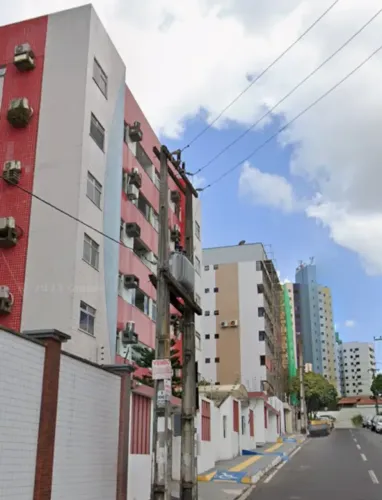 Alugo apartamento com 134 m²  Renascença II  paralelo à Rua dos Bicudos  mobília parcial