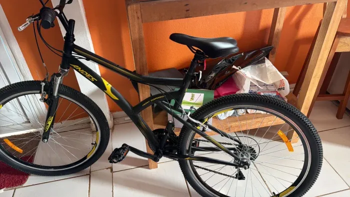 Vende-se bicicleta Caloi de marcha