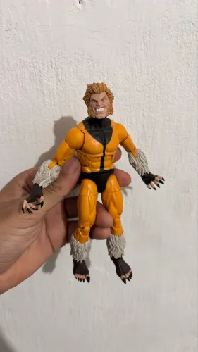 Marvel legends dentes de sabre