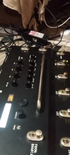 Pedaleira Line podhd400