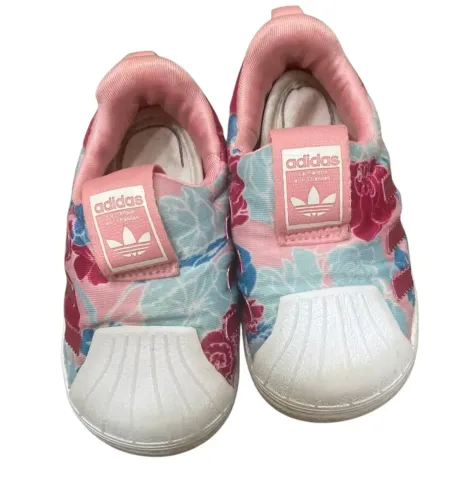 Tenis adidas para bebês 