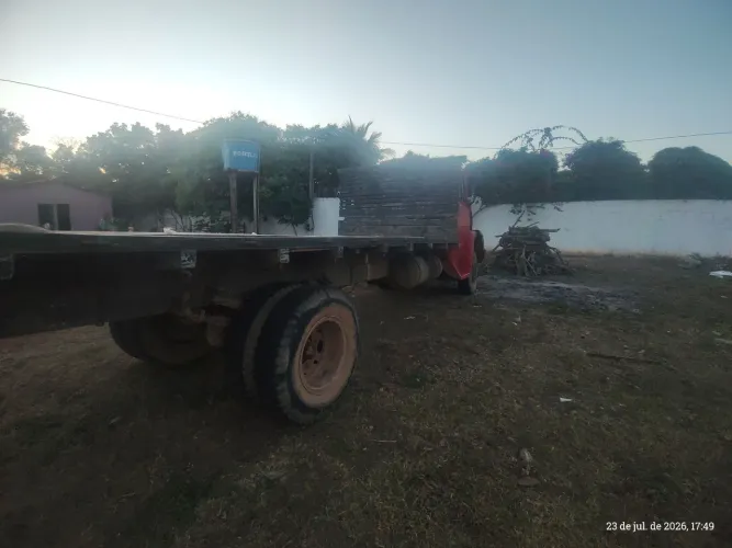 Vende-se  Mercedes