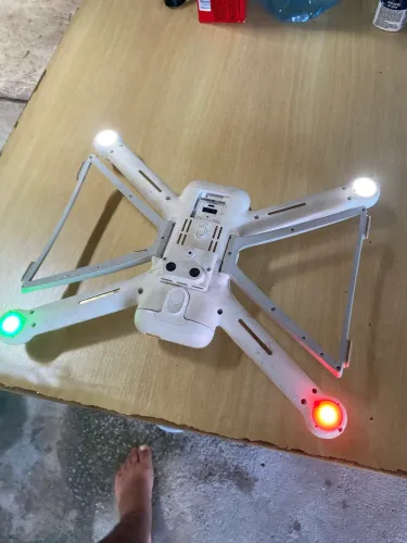Drone Xiaomi Mi Drone 4K - Sem Câmera - Para Peças - Liga Normal
