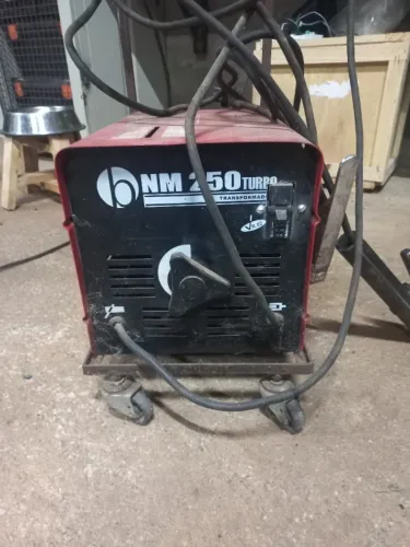 Maquina de Solda Bambozzi NM 250