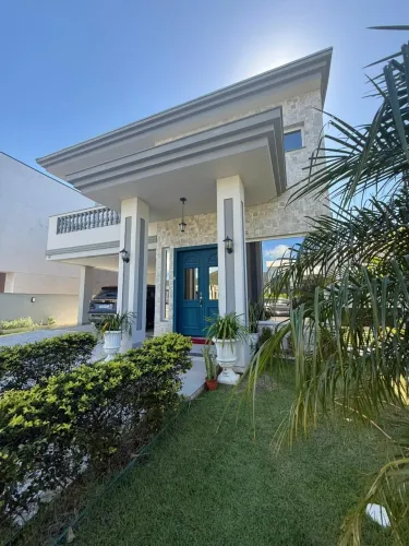 Casa 4 Suítes Decorada Aluguel Anual no Condomínio Caledônia Camboriú