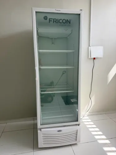 Expositor Vertical Fricon 569L Porta de Vidro - 220V
