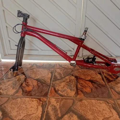 Quadro profissional GTS B3 aro 20